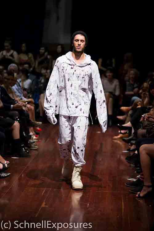 Fionnbhar_Digitalfabrics_Designer_printing_fabric_design_black_white