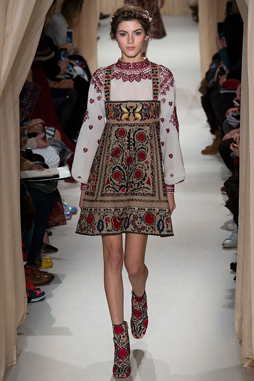 Valentino_folk_design_print_floral_dress_spring_2015_fashion _style_digitalfabrics_inspiration